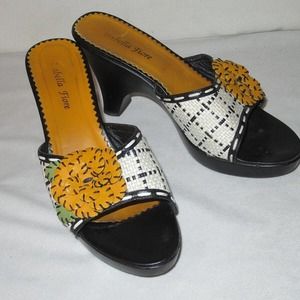 Isabella Fiore Yellow Flower Wood Platform Heels Open Toe Slides Italy 10B